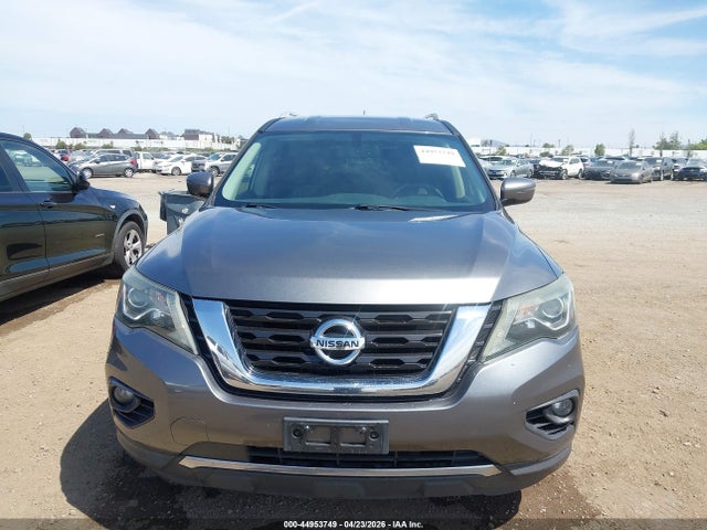 Nissan Pathfinder Sv
