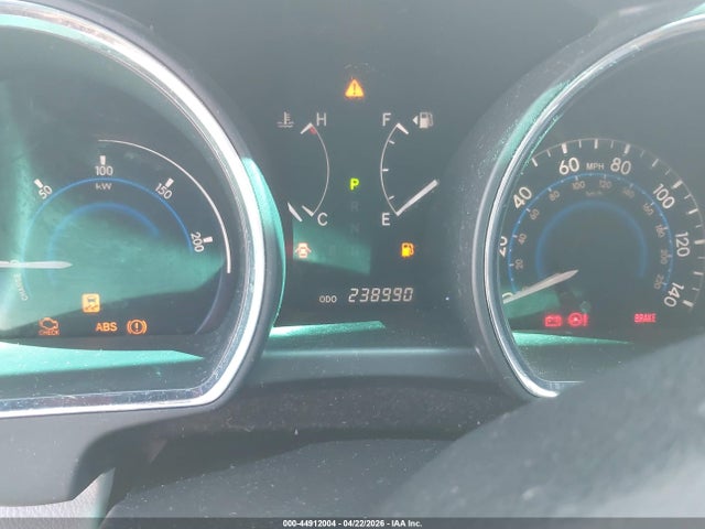 Toyota Highlander Base V6