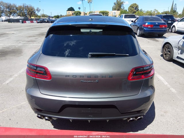 Porsche Macan S