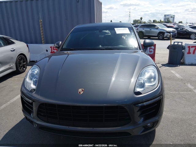 Porsche Macan S