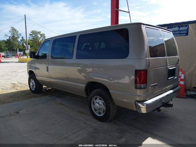 Ford E-350 Xlt