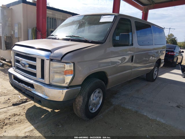 Ford E-350 Xlt