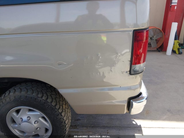 Ford E-350 Xlt