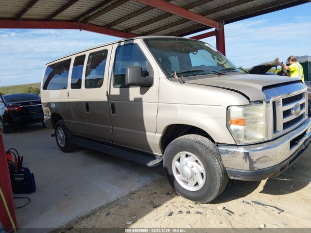 Ford E-350 Xlt