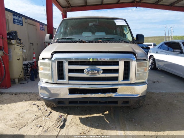 Ford E-350 Xlt