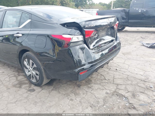 Nissan Altima S Fwd