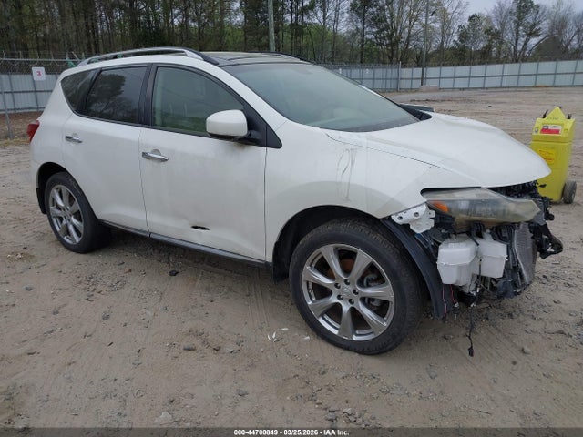 Salvage Nissan Murano Image