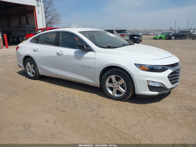 Salvage Chevrolet Malibu Image