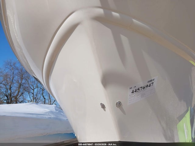 Sea Ray 37