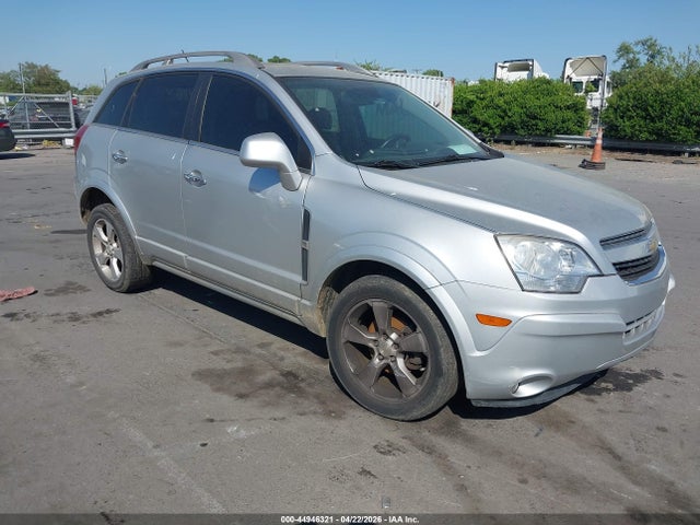 Salvage Chevrolet Captiva Image