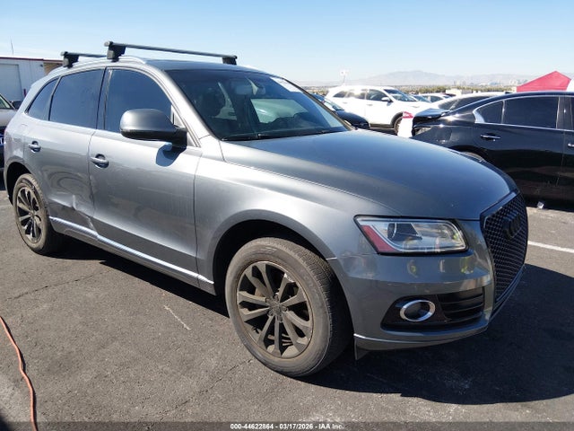 Salvage Audi Q5 Image