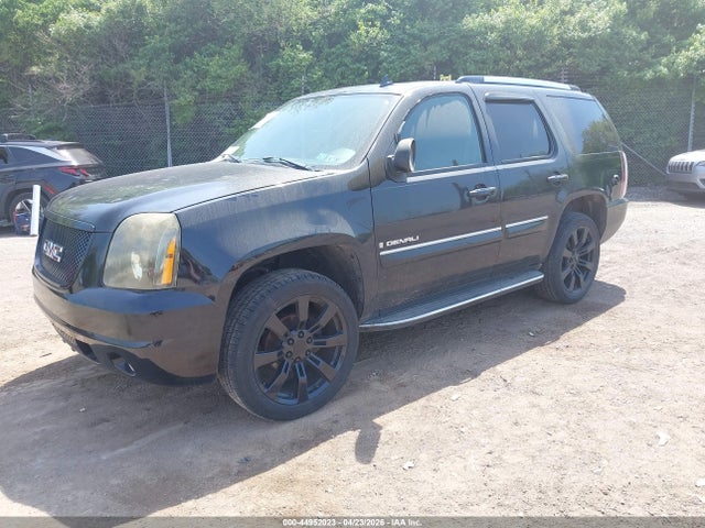 GMC Yukon Denali