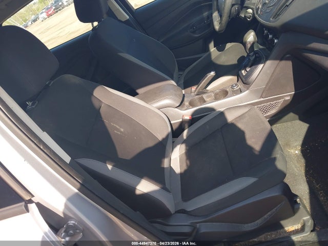 Ford Escape S