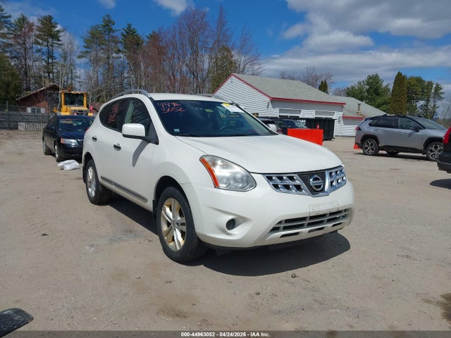 Salvage Nissan Rogue Image