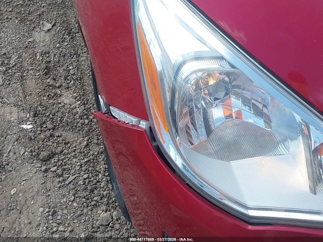 Mitsubishi Mirage Es