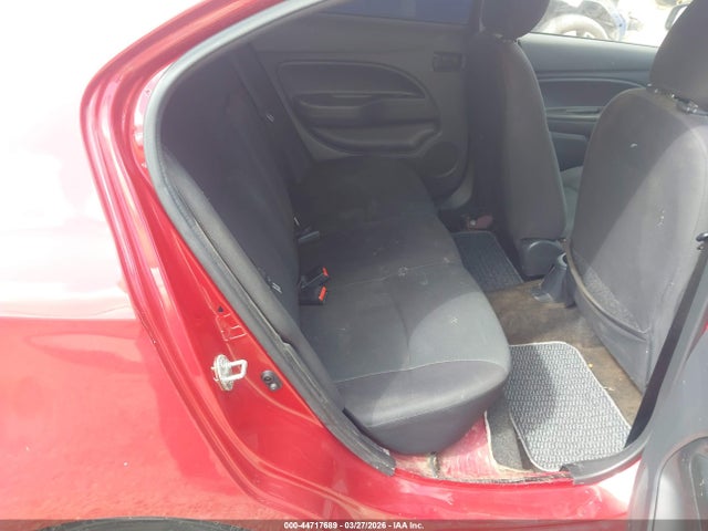 Mitsubishi Mirage Es