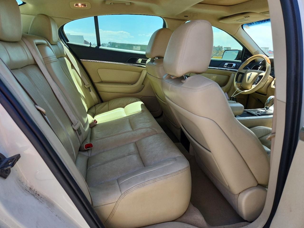 Lincoln MKS