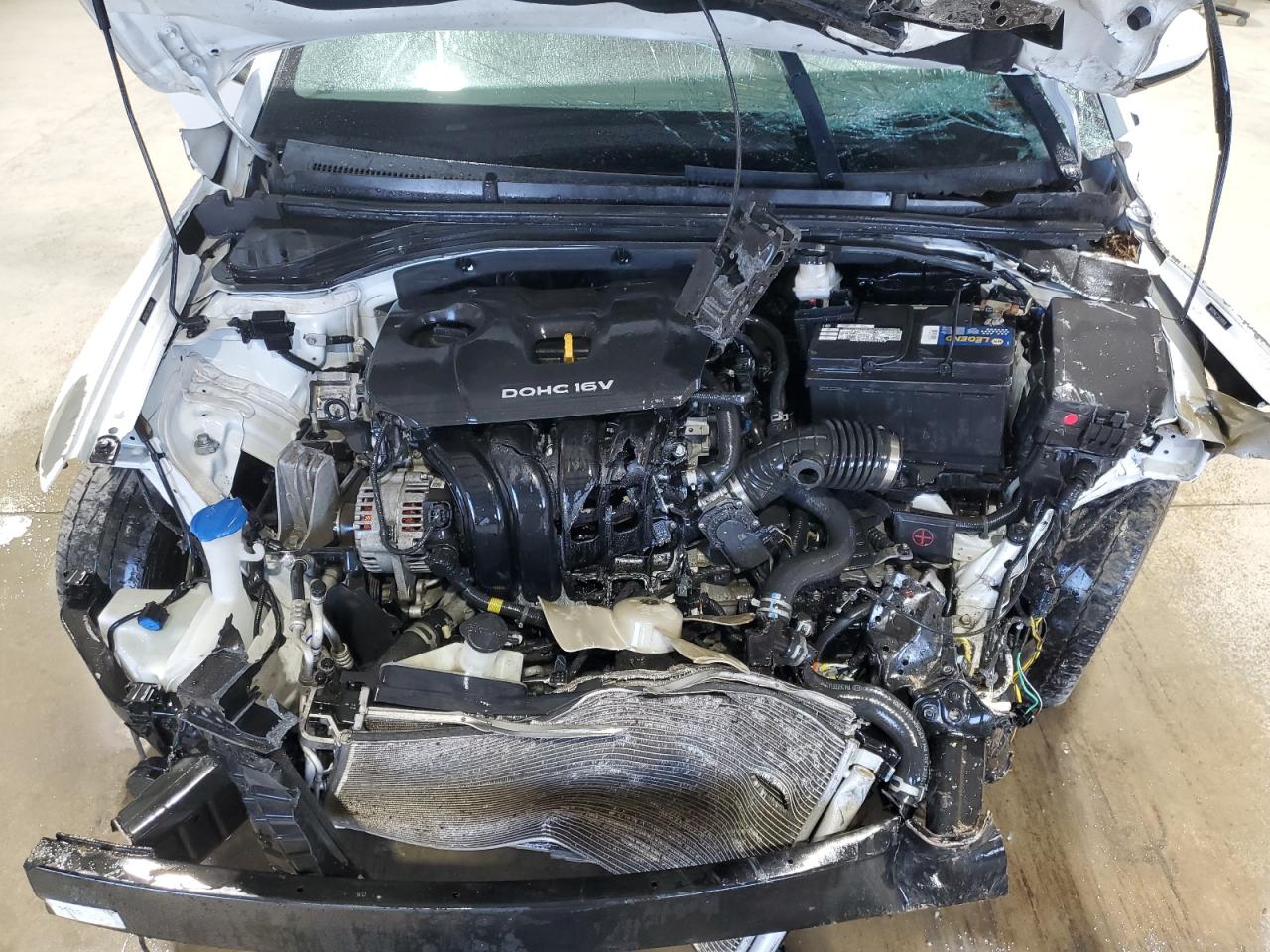 Hyundai ELANTRA Sel