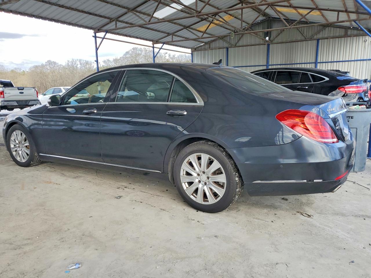 Mercedes-Benz S-Class 550 4matic