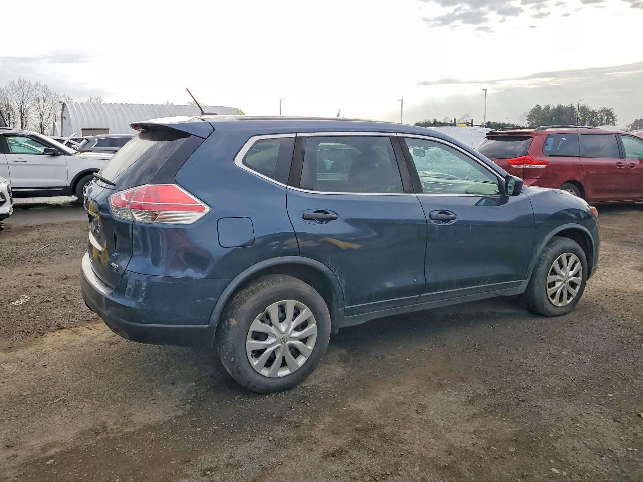 Nissan Rogue S