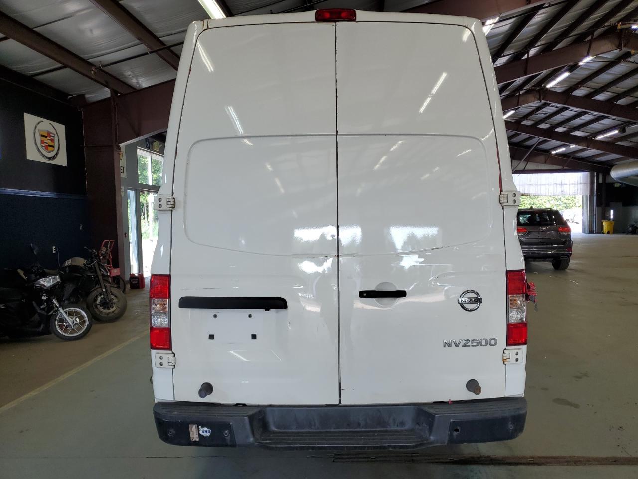 Nissan Nv 2500 S