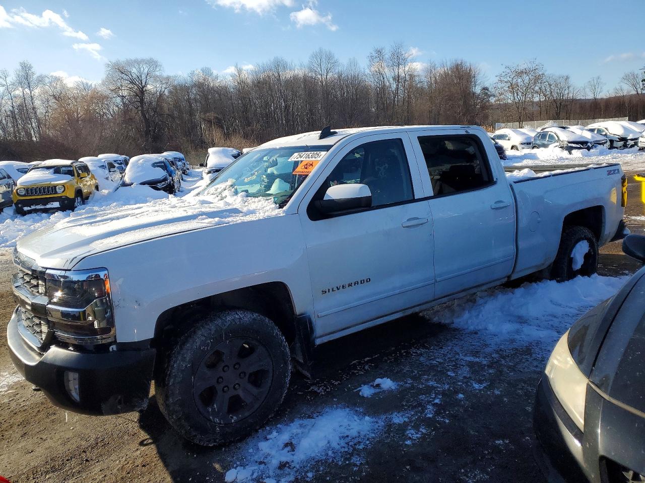 Salvage Chevrolet Silverado Image