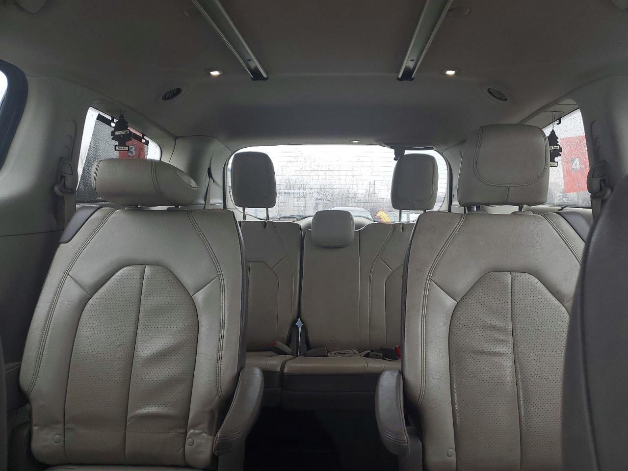 Chrysler Pacifica Touring L