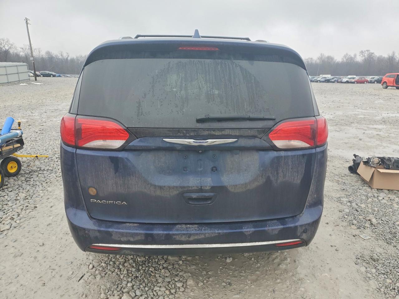 Chrysler Pacifica Touring L