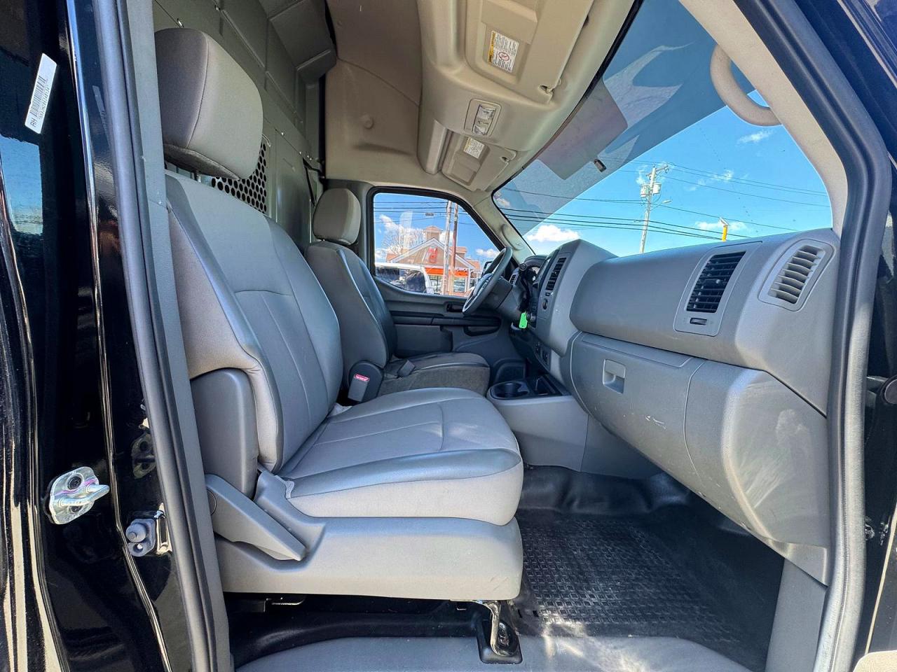 Nissan Nv 2500 Hd Sv