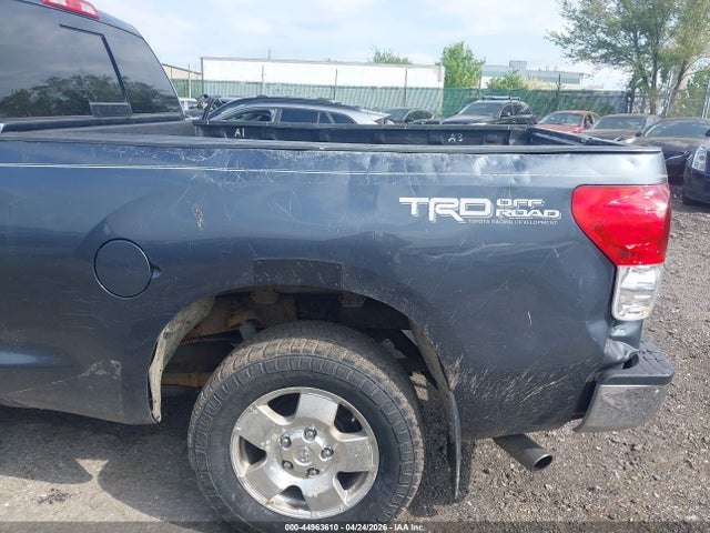 Toyota Tundra Grade 5.7l V8