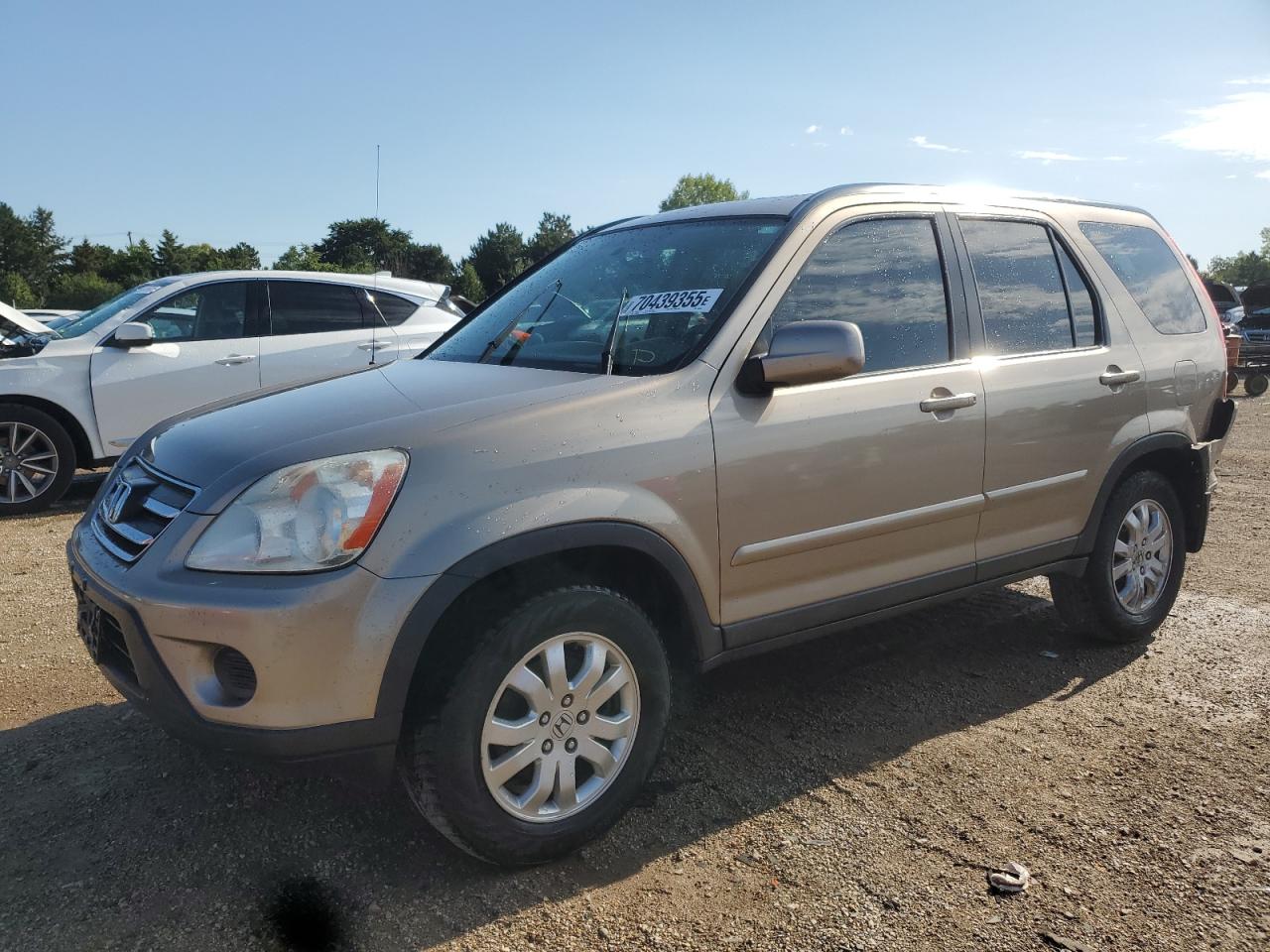Salvage Honda Crv Image
