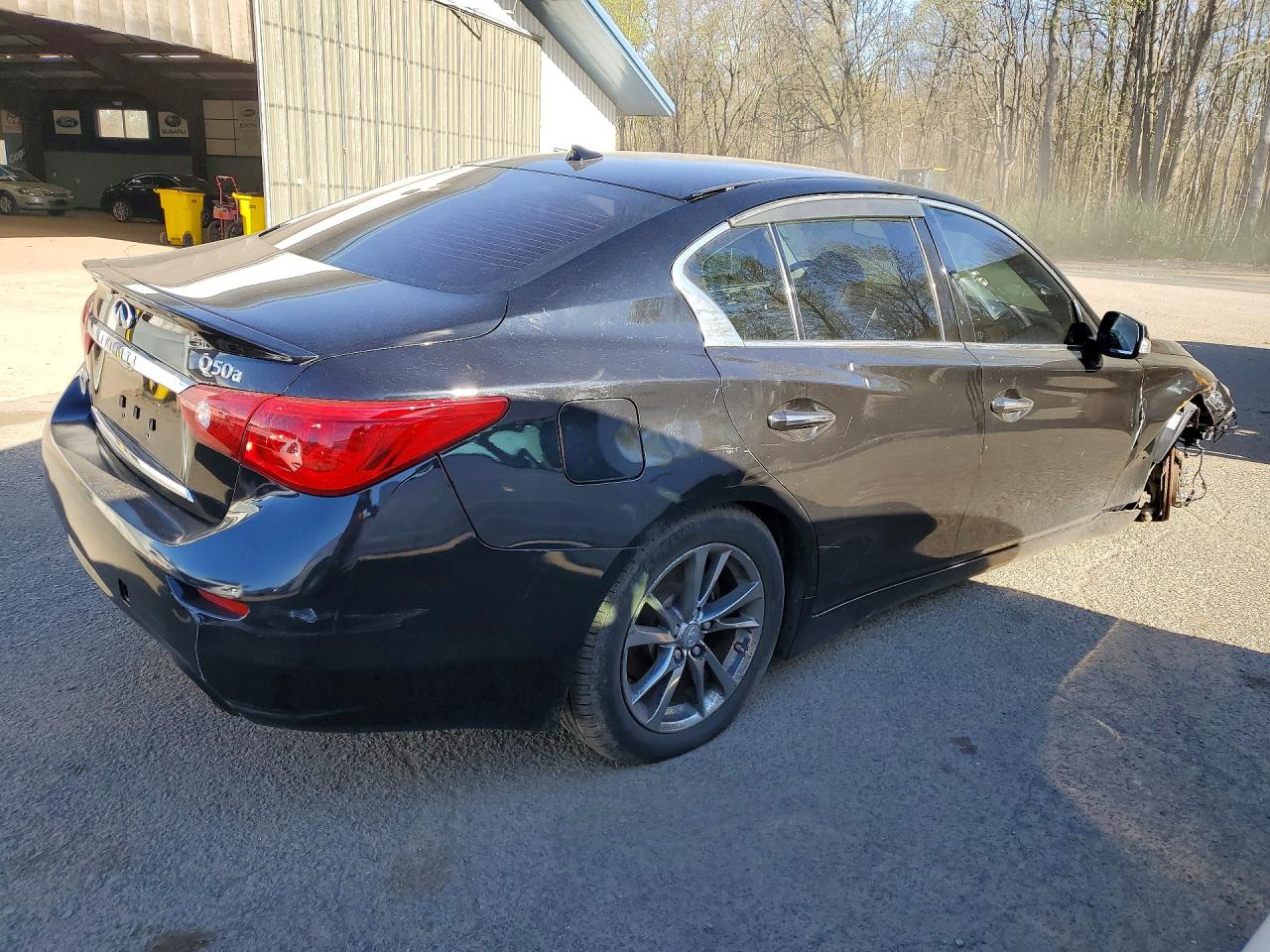 INFINITI Q50 Base