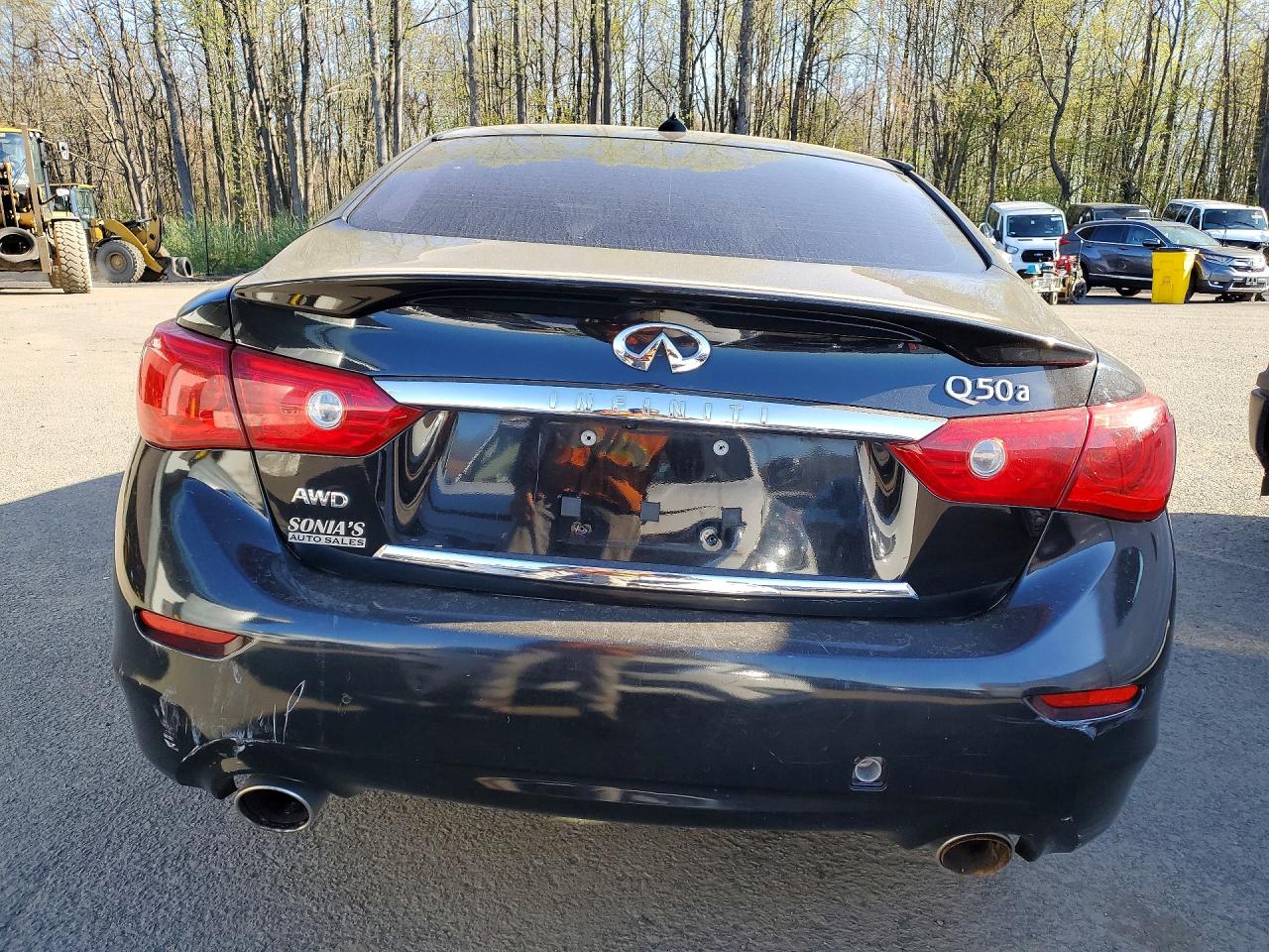 INFINITI Q50 Base