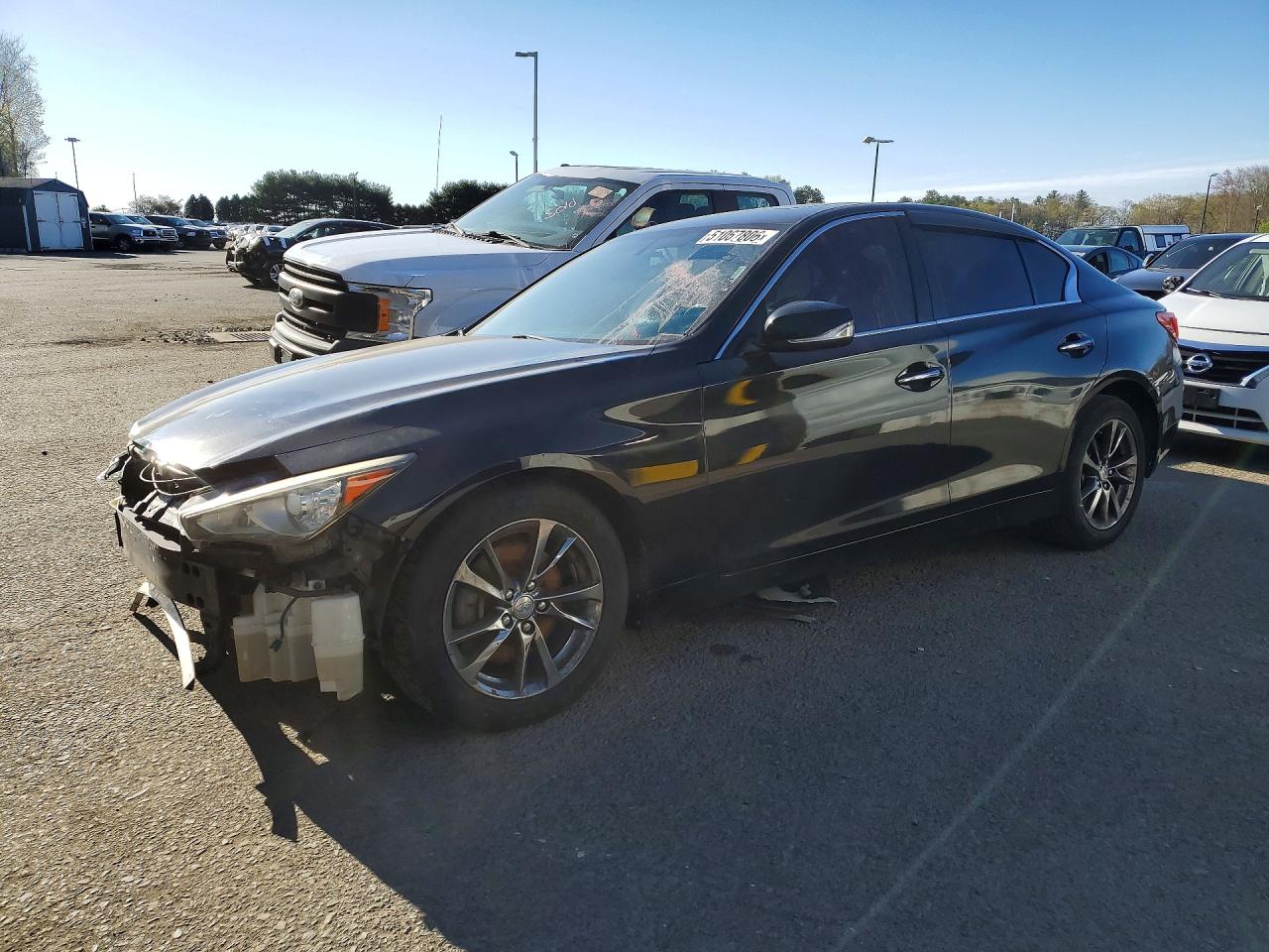 Salvage INFINITI Q50 Image