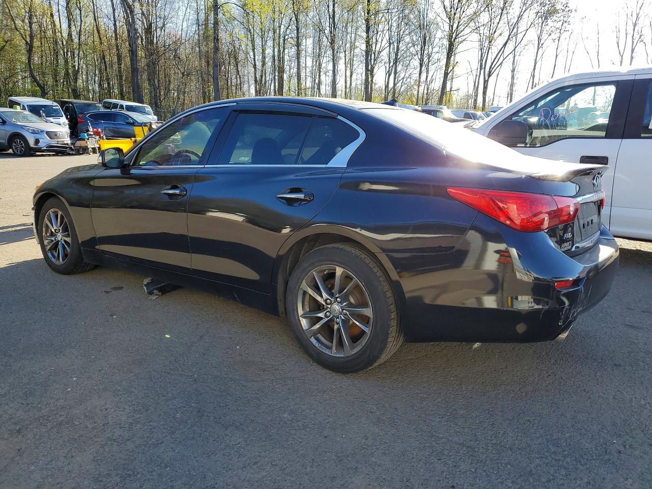 INFINITI Q50 Base