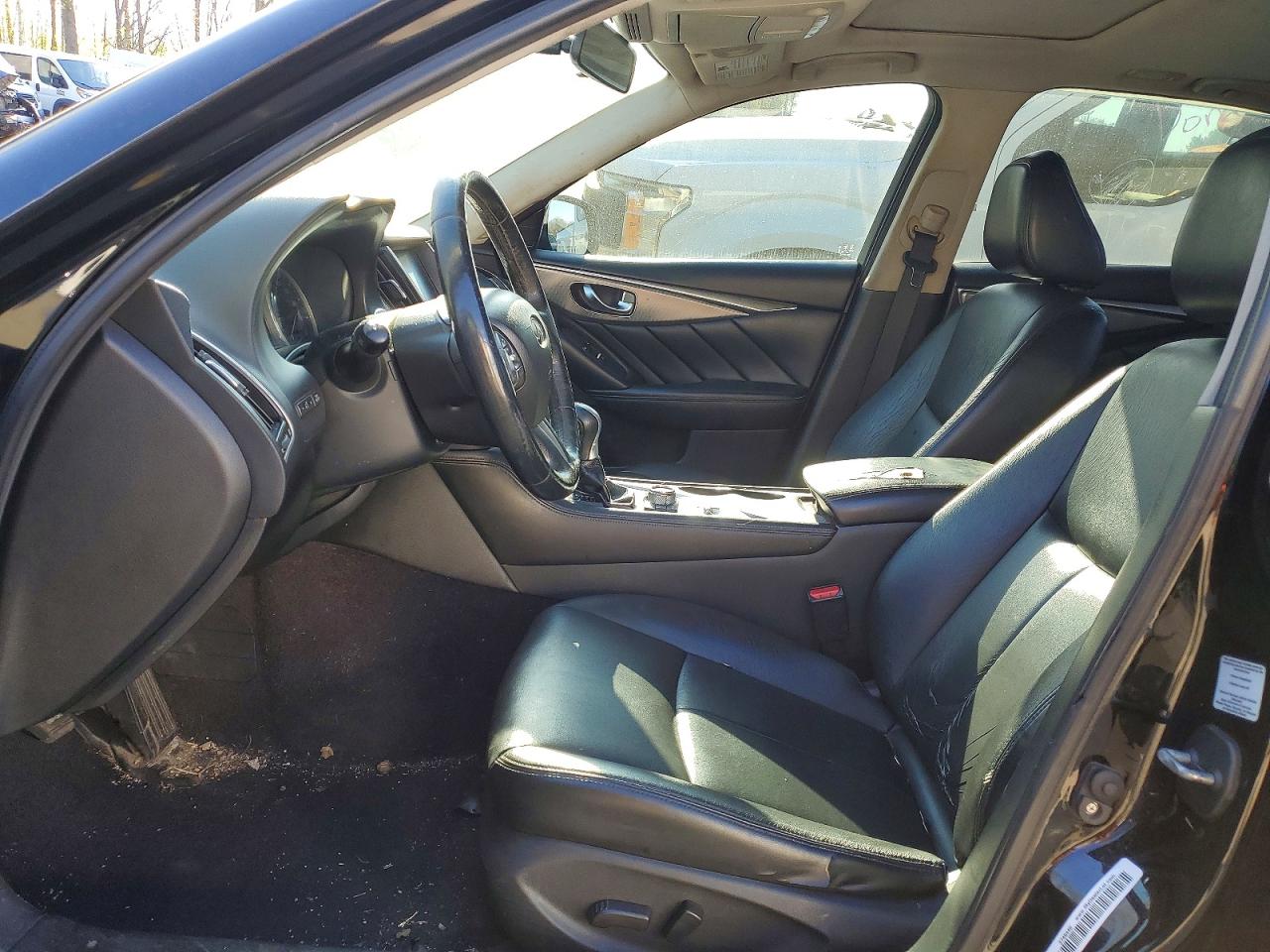 INFINITI Q50 Base
