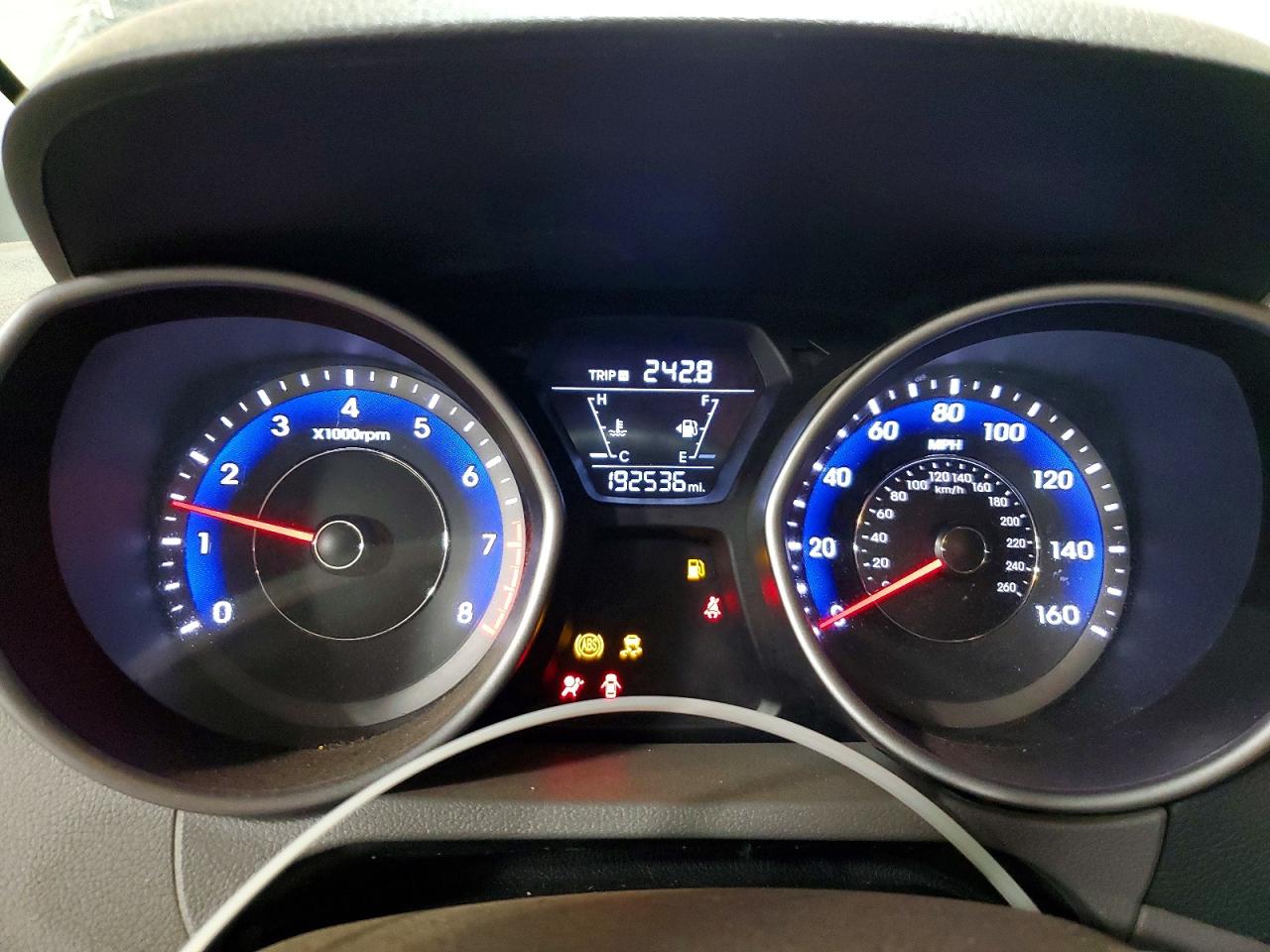 Hyundai ELANTRA Se