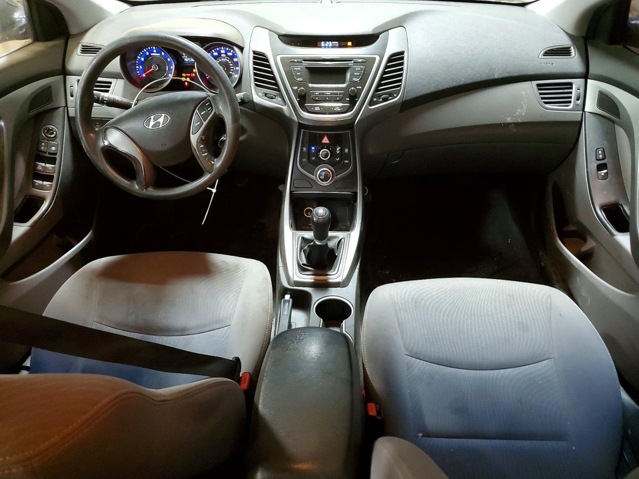 Hyundai ELANTRA Se