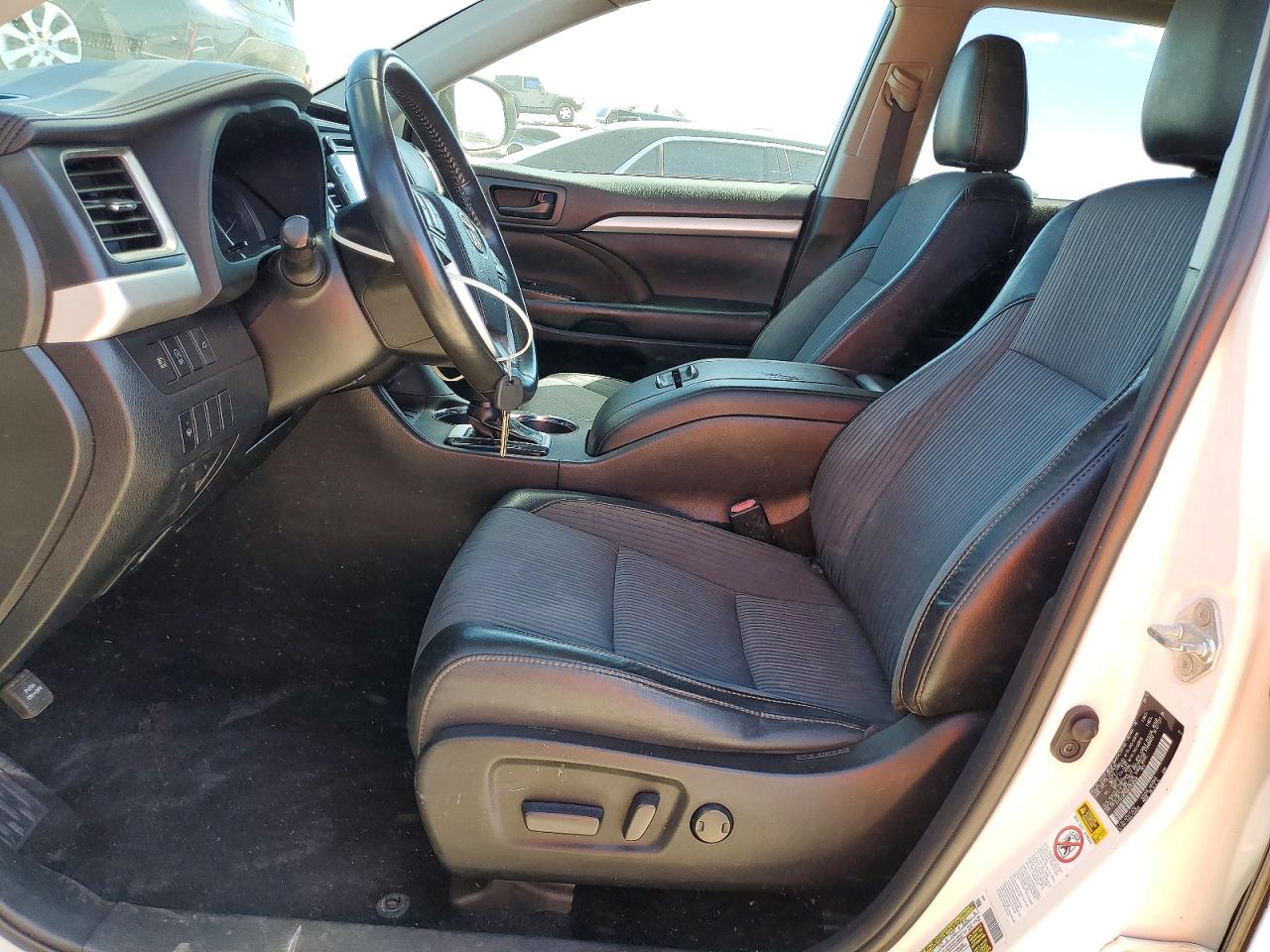 Toyota Highlander Le Plus