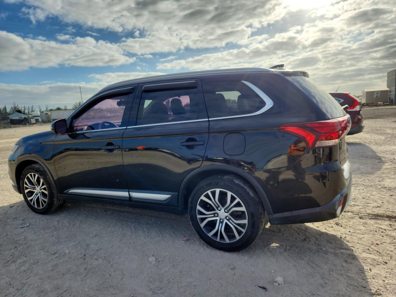 Mitsubishi Outlander Se