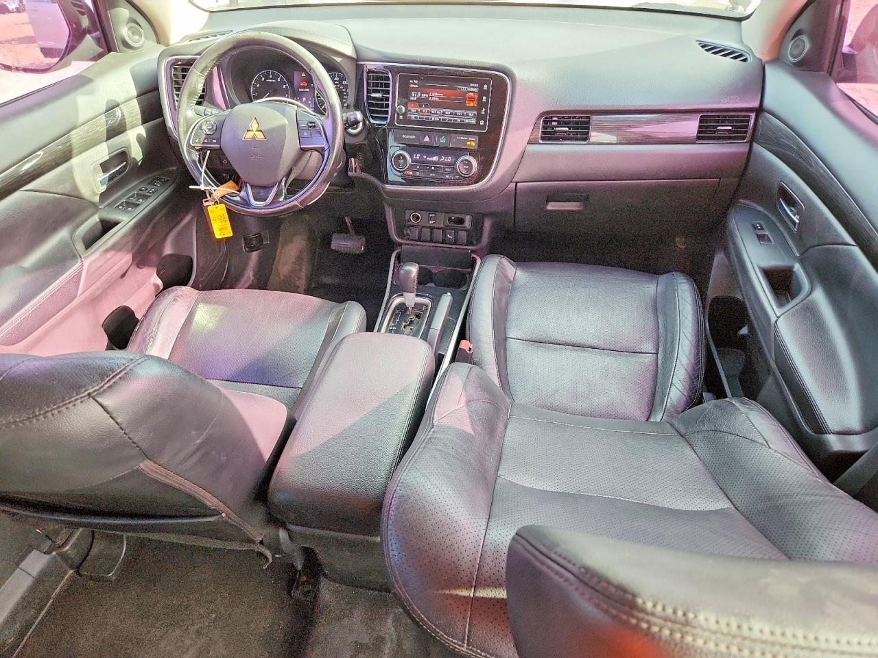 Mitsubishi Outlander Se