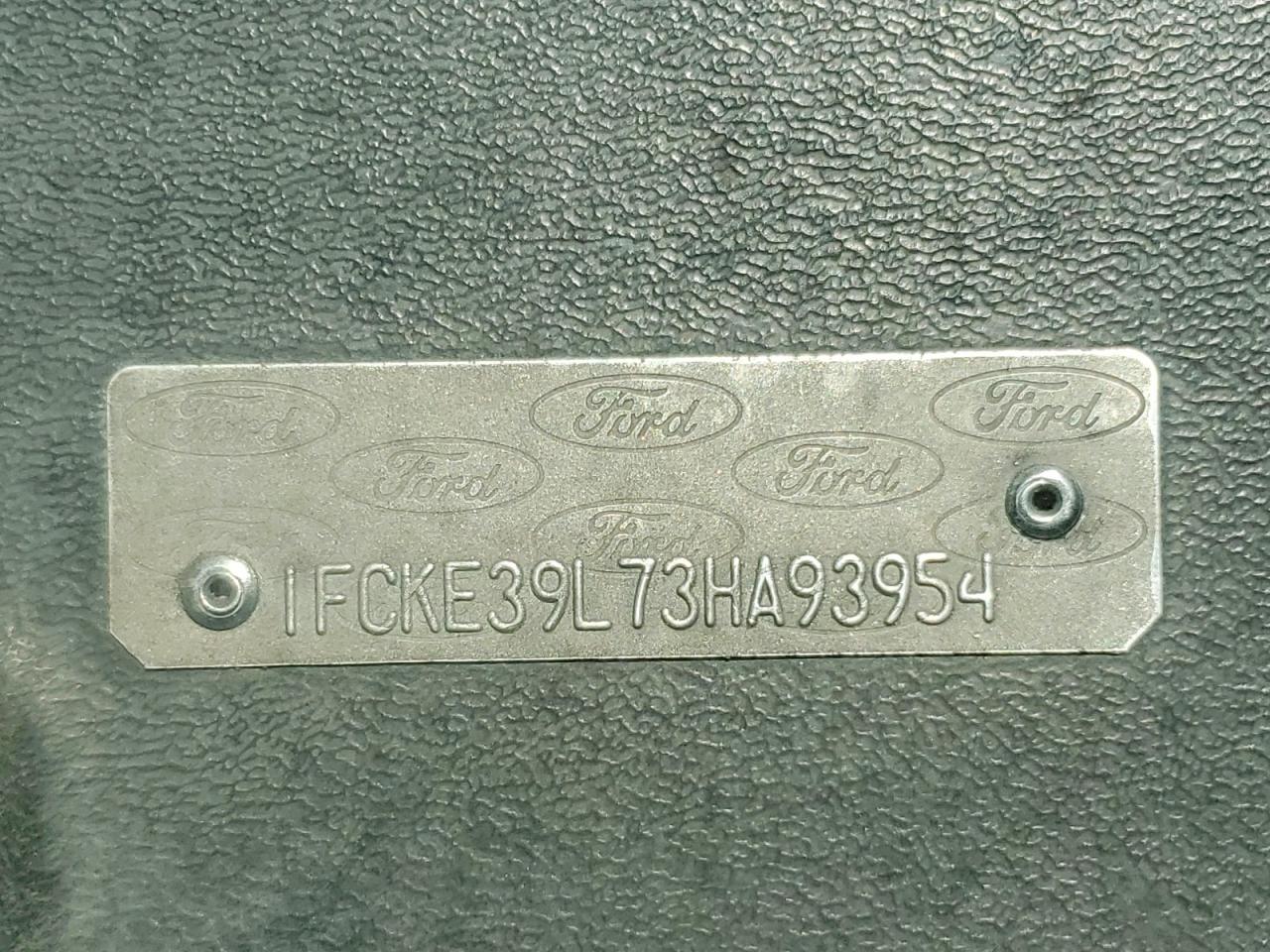 Ford Econoline E350 Super Duty Van