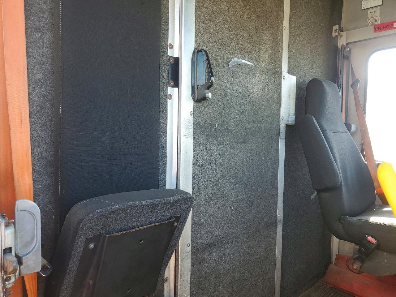 Ford Econoline E350 Super Duty Van