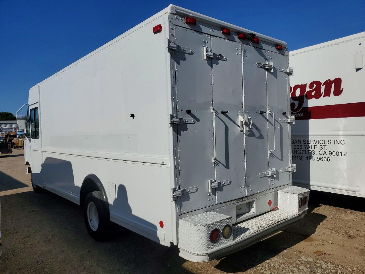 Ford Econoline E350 Super Duty Van