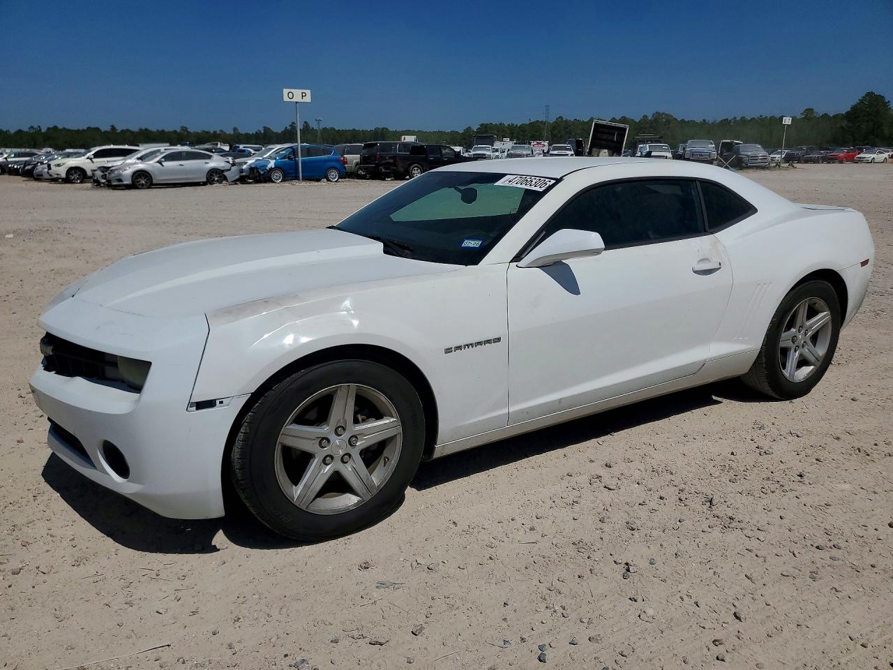 Salvage Chevrolet Camaro Image