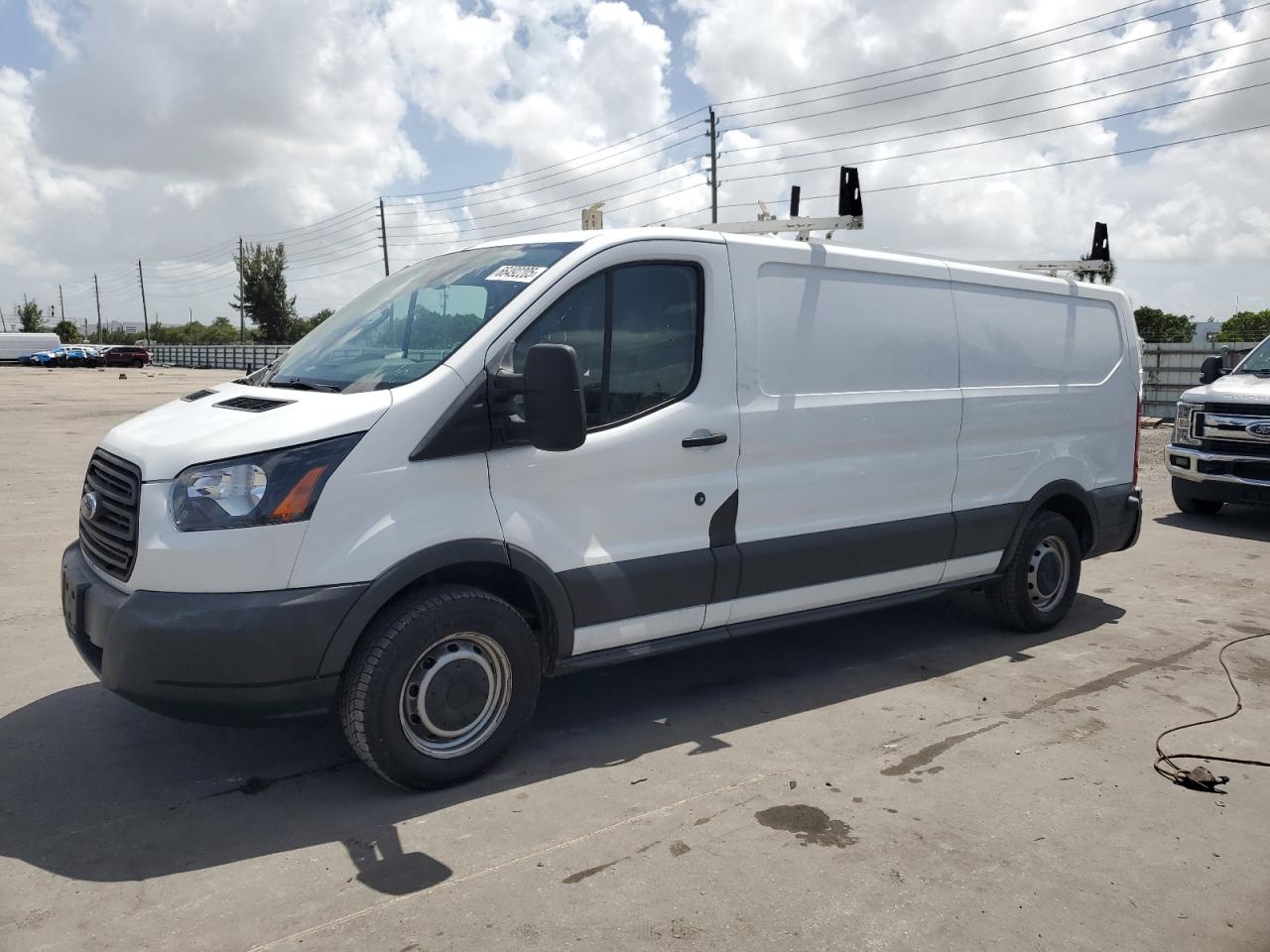 Salvage Ford Transit Image
