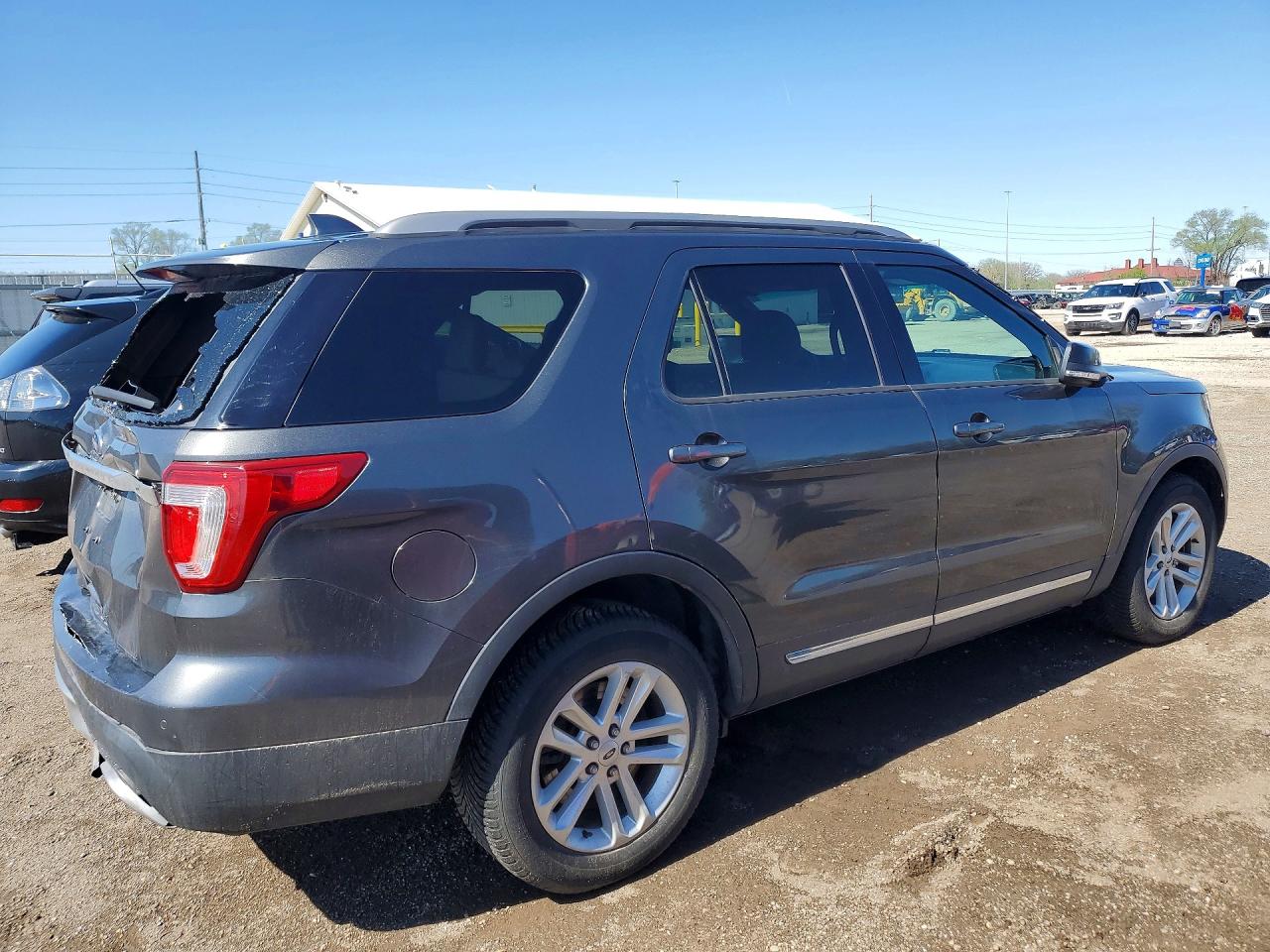 Ford Explorer Xlt