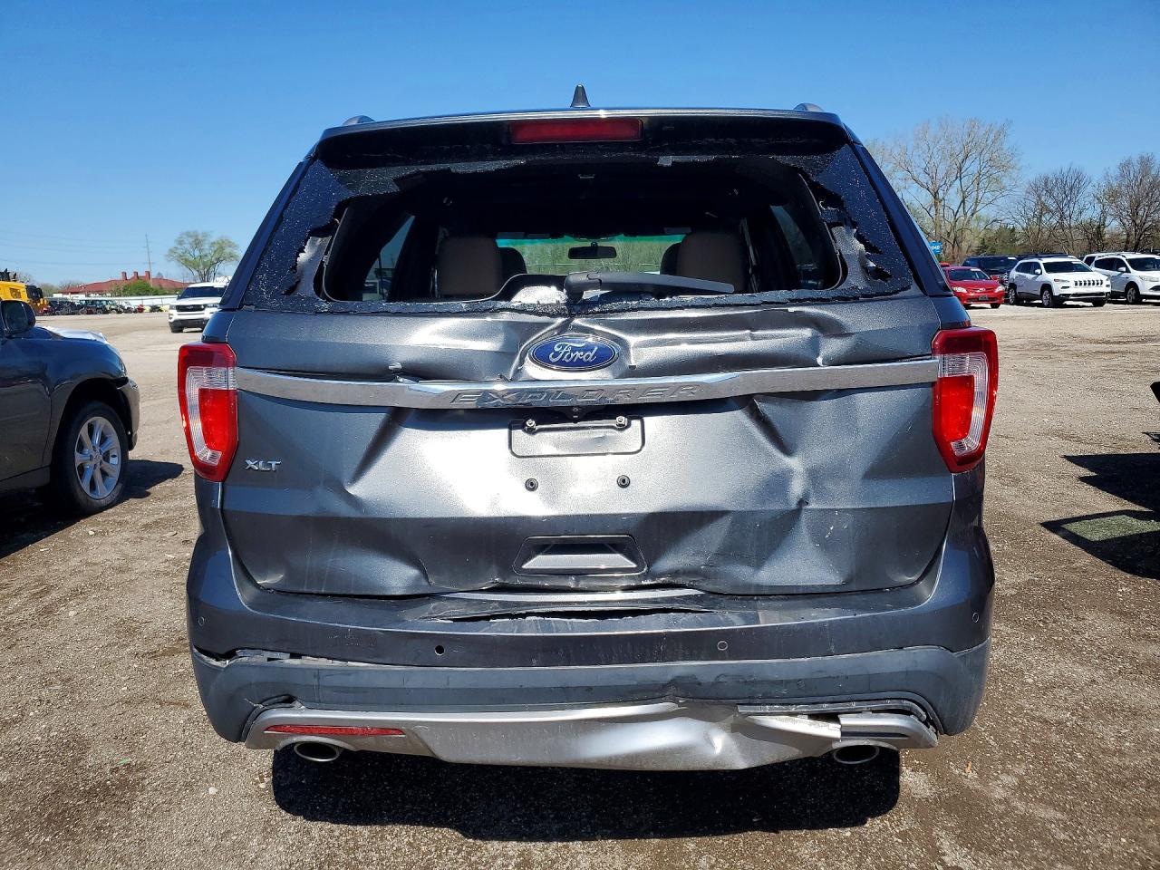 Ford Explorer Xlt
