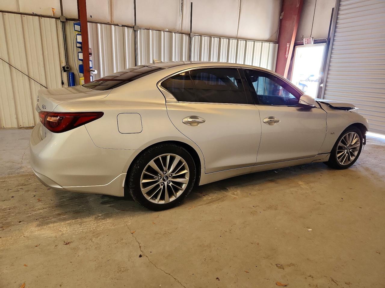 INFINITI Q50 3.0t L 3.0t Luxe
