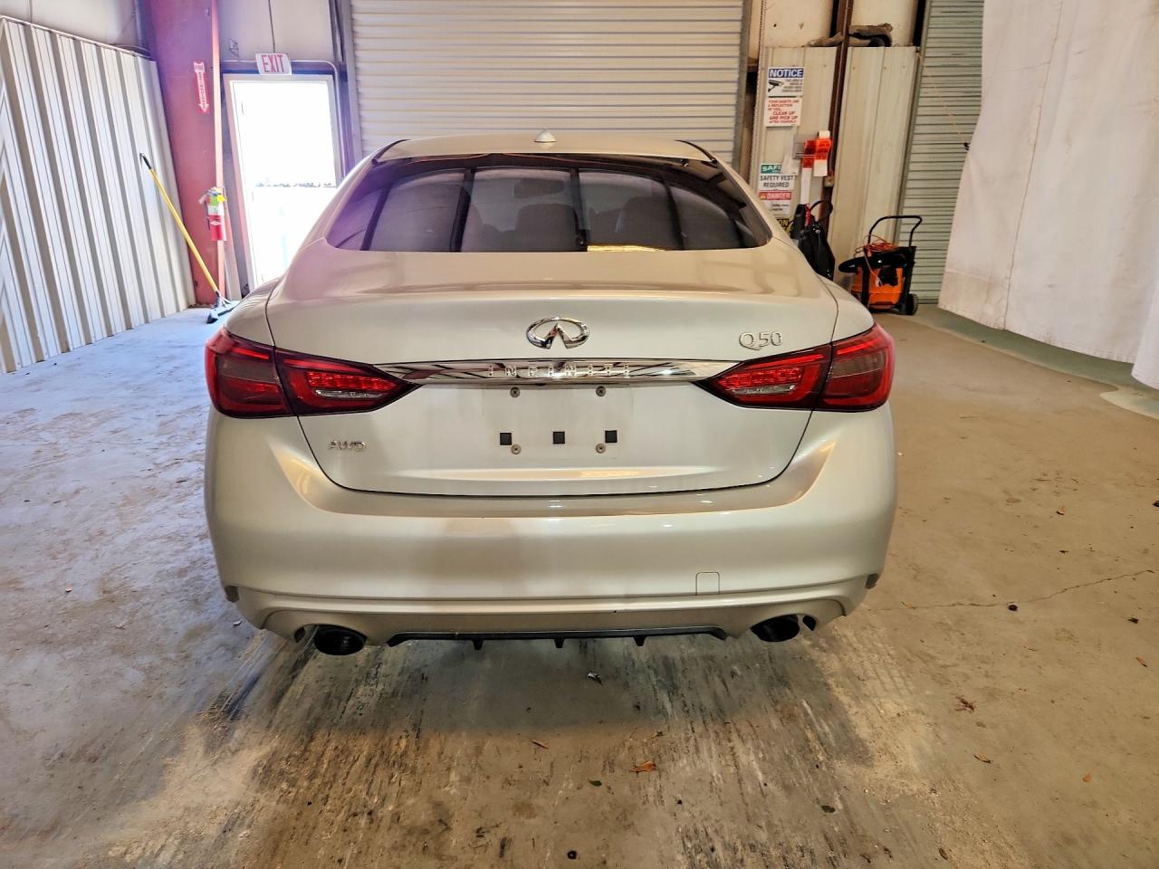 INFINITI Q50 3.0t L 3.0t Luxe